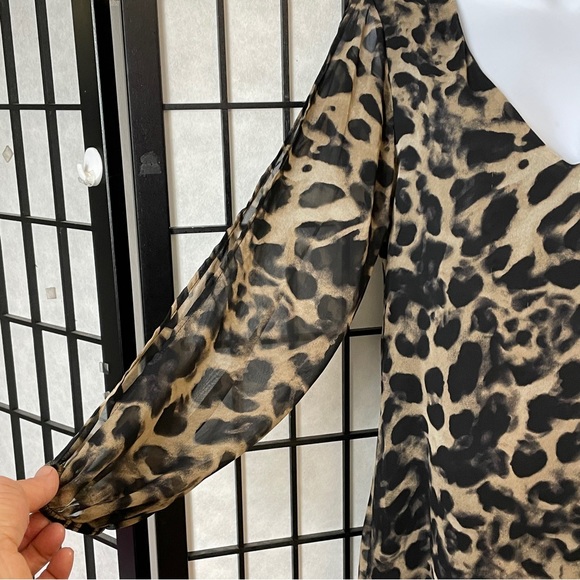 Tobi fancy feline shift dress size small - Picture 5 of 10